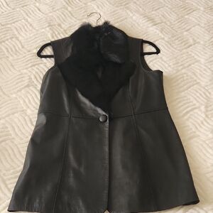 Bagatelle Black Plush Collar Sleeveless Vest